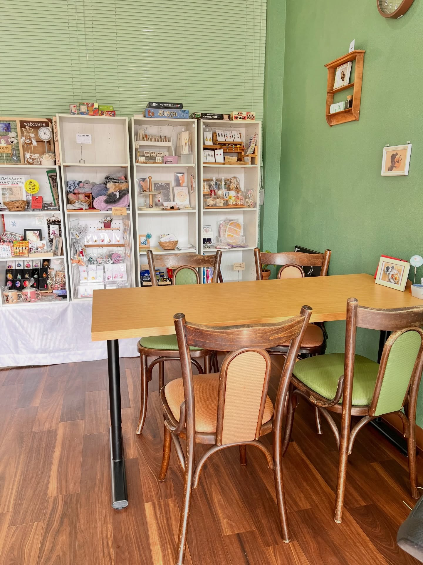 【テーブルのチェアを変えました！🪑】