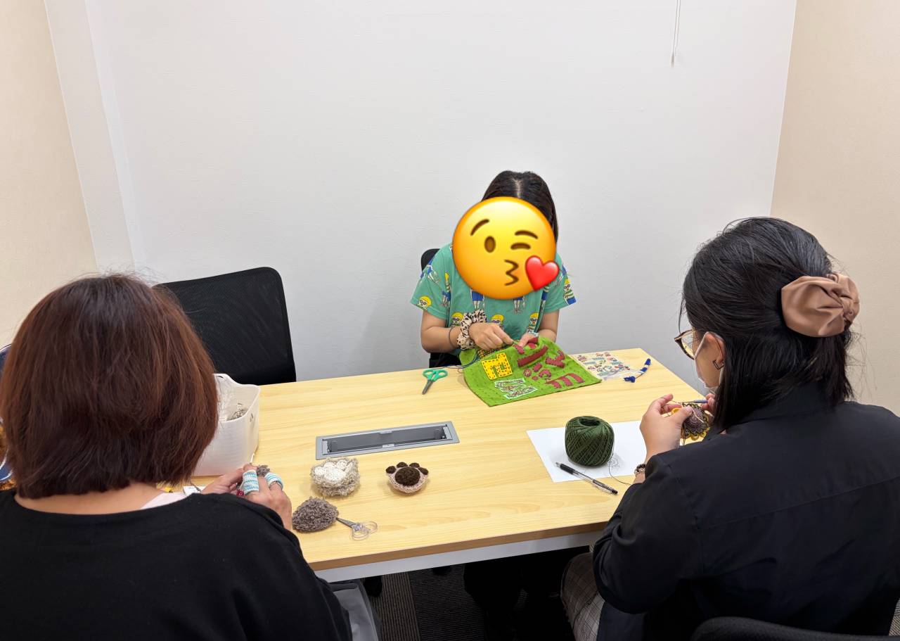 【1人でも、みんなでも、周りが気にならない会議室】
